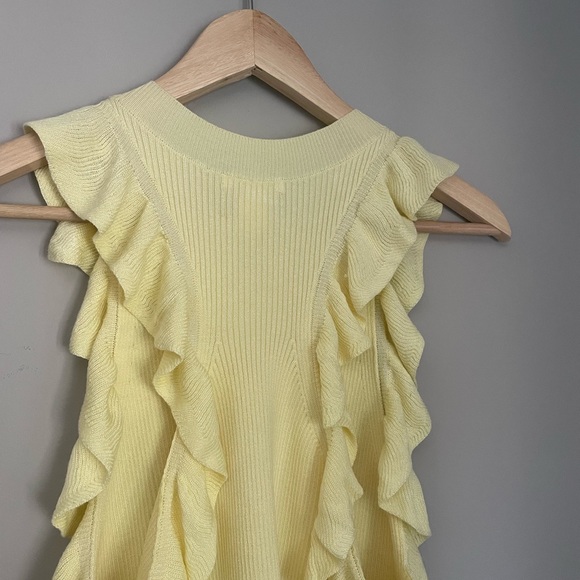 H&M ribbed ruffle tank - Picture 3 of 4